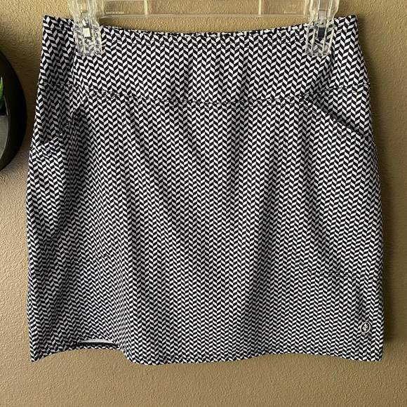 Jofit Mina Skort, SIze S, Black/White Herringbone Golf Tennis Pickleball - Picture 1 of 9
